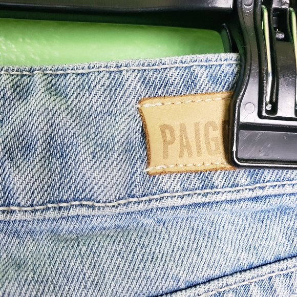 Paige geometric design patch Kiera shorts size 25 - Picture 7 of 8